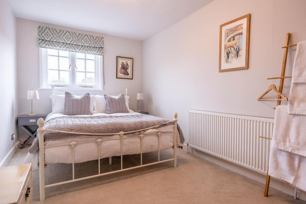 Beautiful & Spacious Retreat In Winchester Luaran gambar