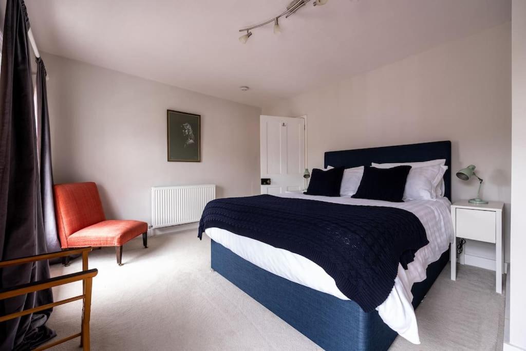 Beautiful & Spacious Retreat In Winchester Luaran gambar