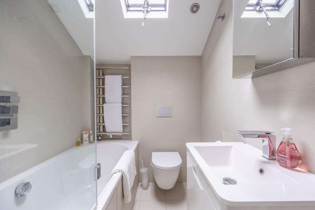 Beautiful & Spacious Retreat In Winchester Luaran gambar